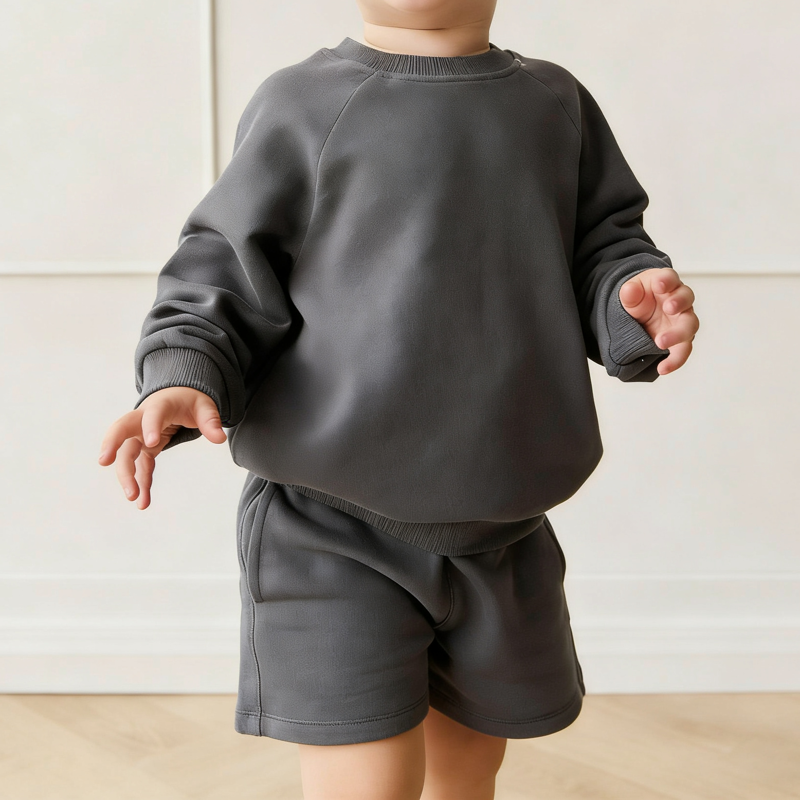 Custom Color Toddler 95% Cotton 5% Spandex Baby Crewneck 2 Piece Sweatshirt Tracksuit Set Kids Sweatshirt and Shorts Set