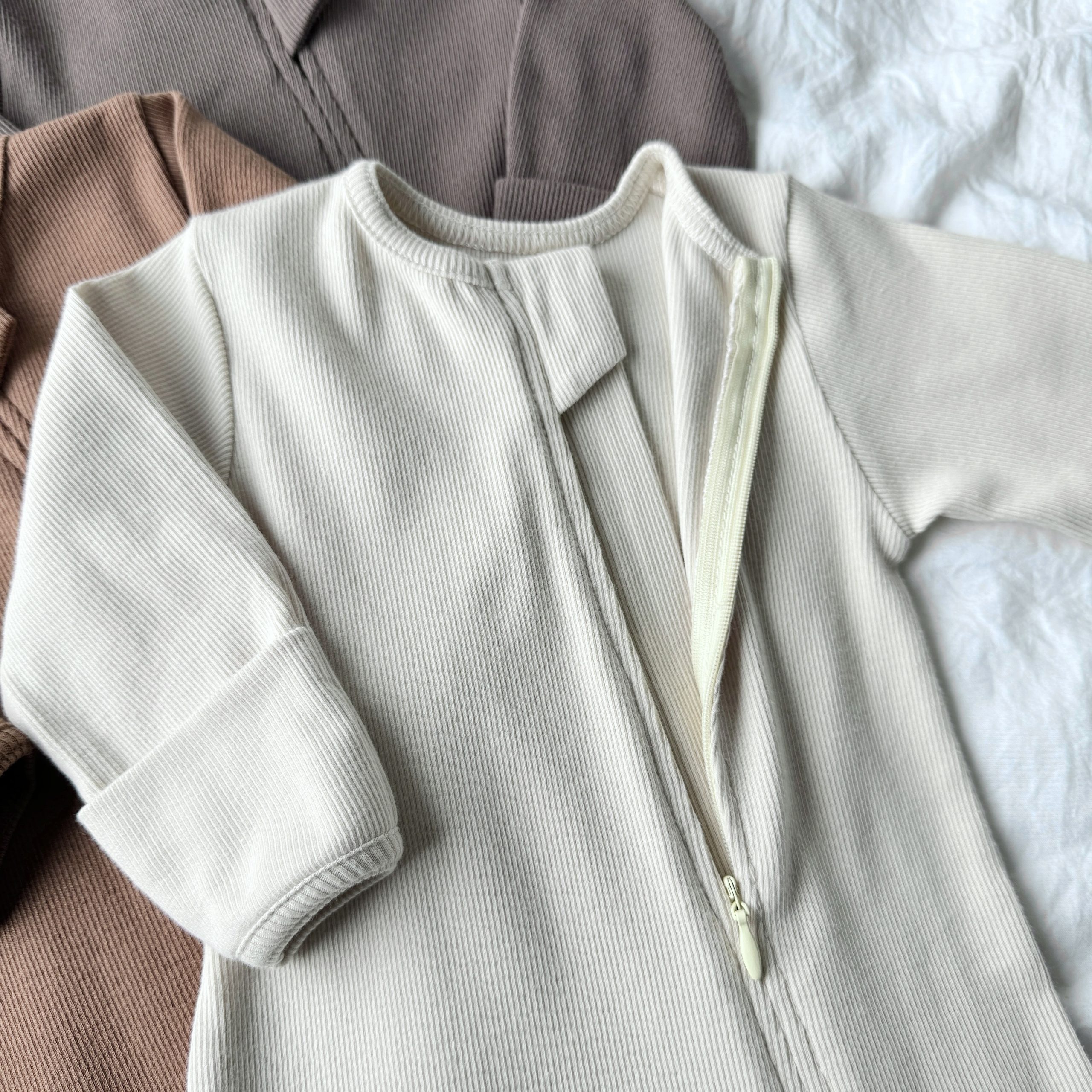 Custom Solid Baby Romper Knit Ribbed Sleeper Bodysuit Pajama Infant Unisex Long Sleeve One Piece Outfit Onesie With Bow Headband - Image 6